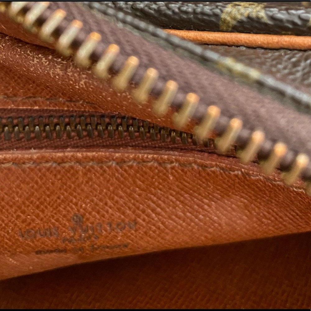 Louis Vuitton Monogram Jeune Fille Crossbody - Picture 10 of 16